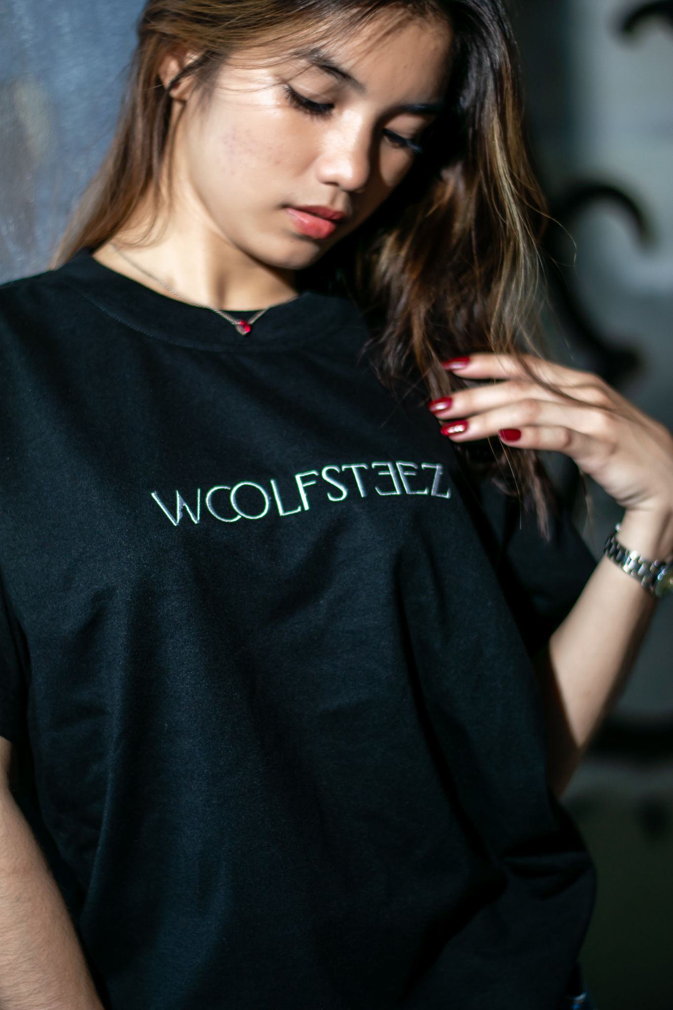 Minimalist Embroid Tee