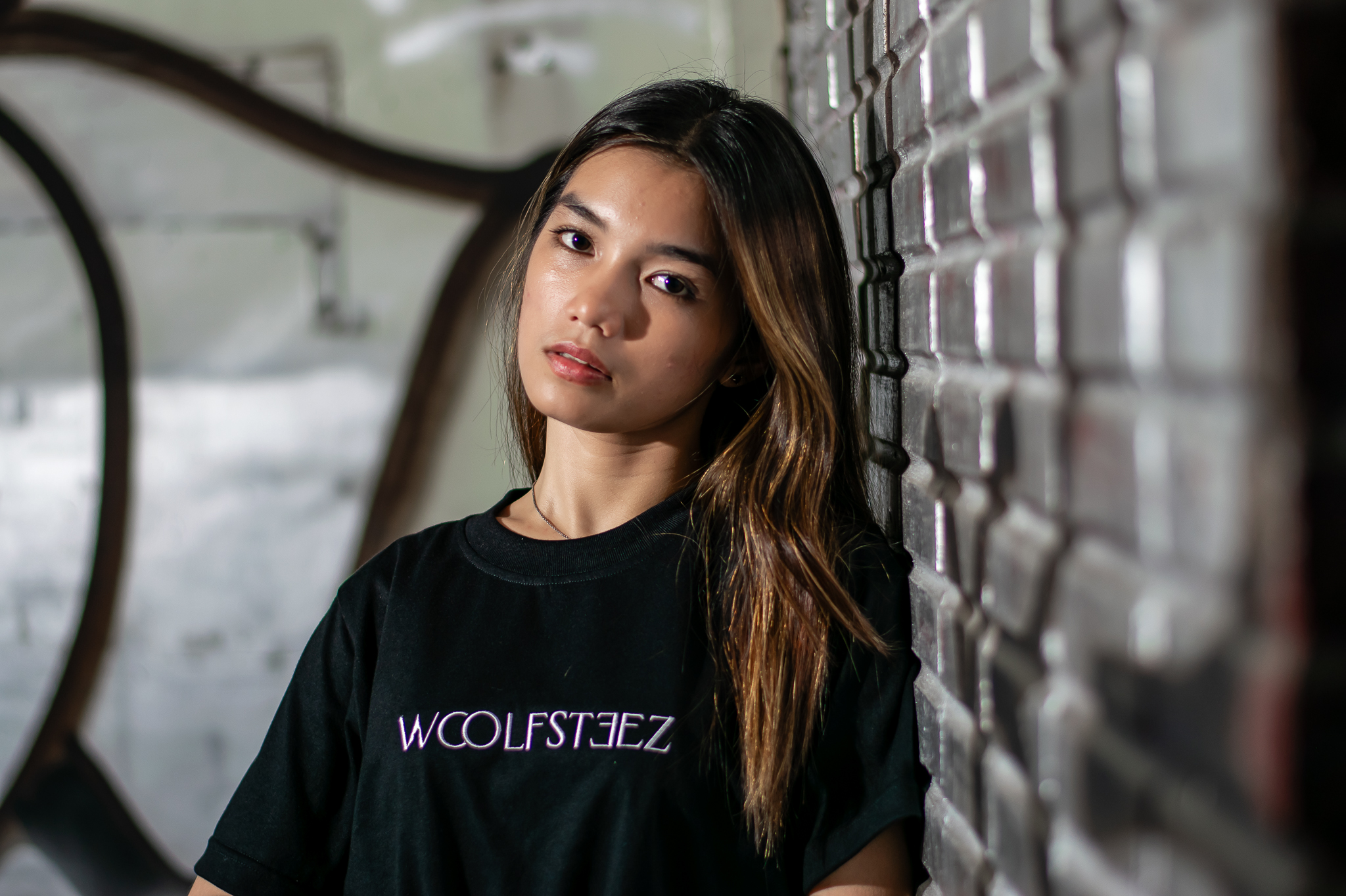 Minimalist Embroid Tee