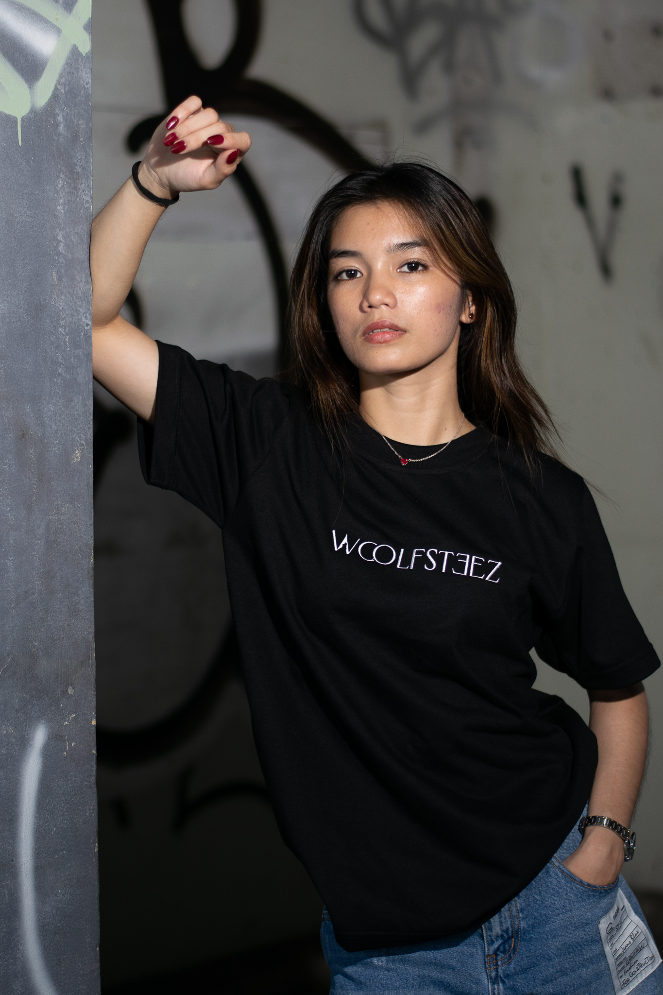 Minimalist Embroid Tee